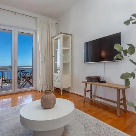 Tia Hvar View Apartment