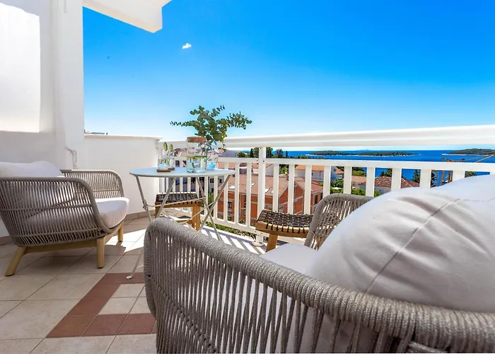 Tia Hvar View Appartement